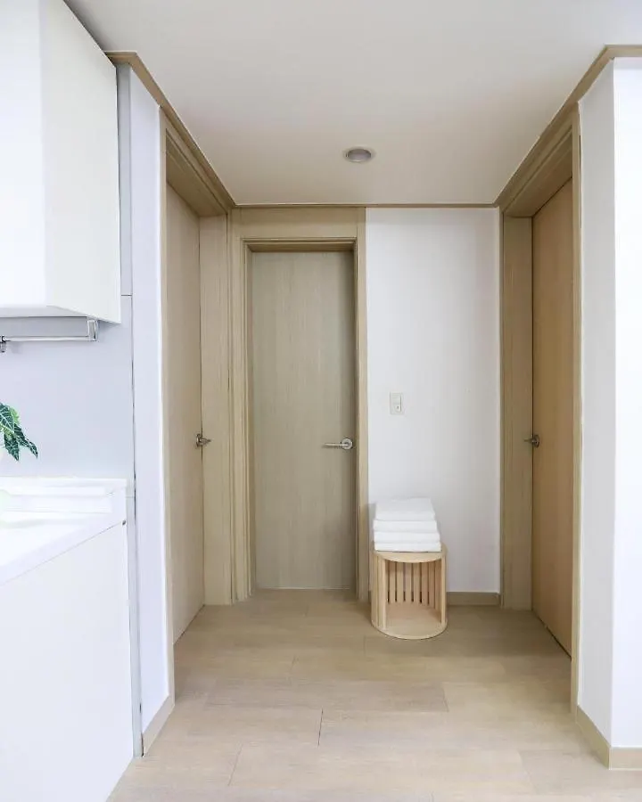Modern 2 Bedroom 2 Bed 1-Bathroom Apartment For Rent In Gangnam Seou Seoul